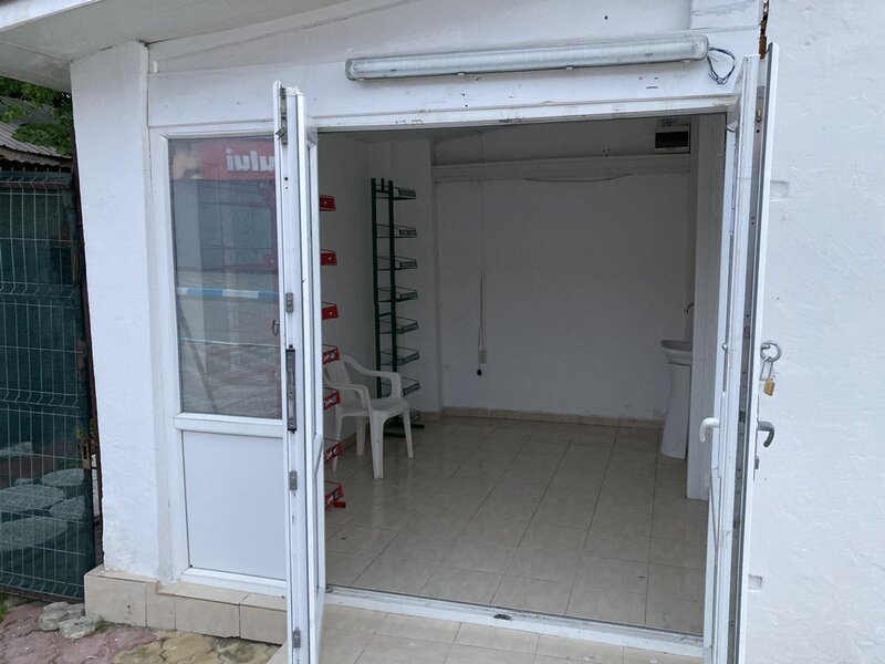 Costinesti, strada Marii, 100 m plaja, spatiu comercial 10mp